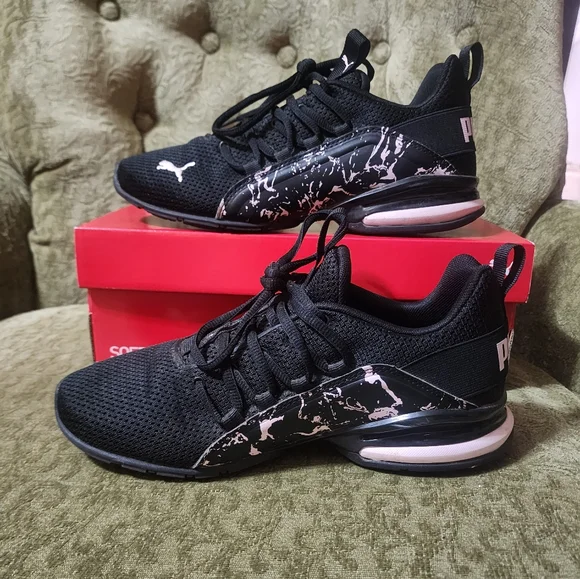 Puma Axelion Shoes women's size 8 - Picture 2 of 6